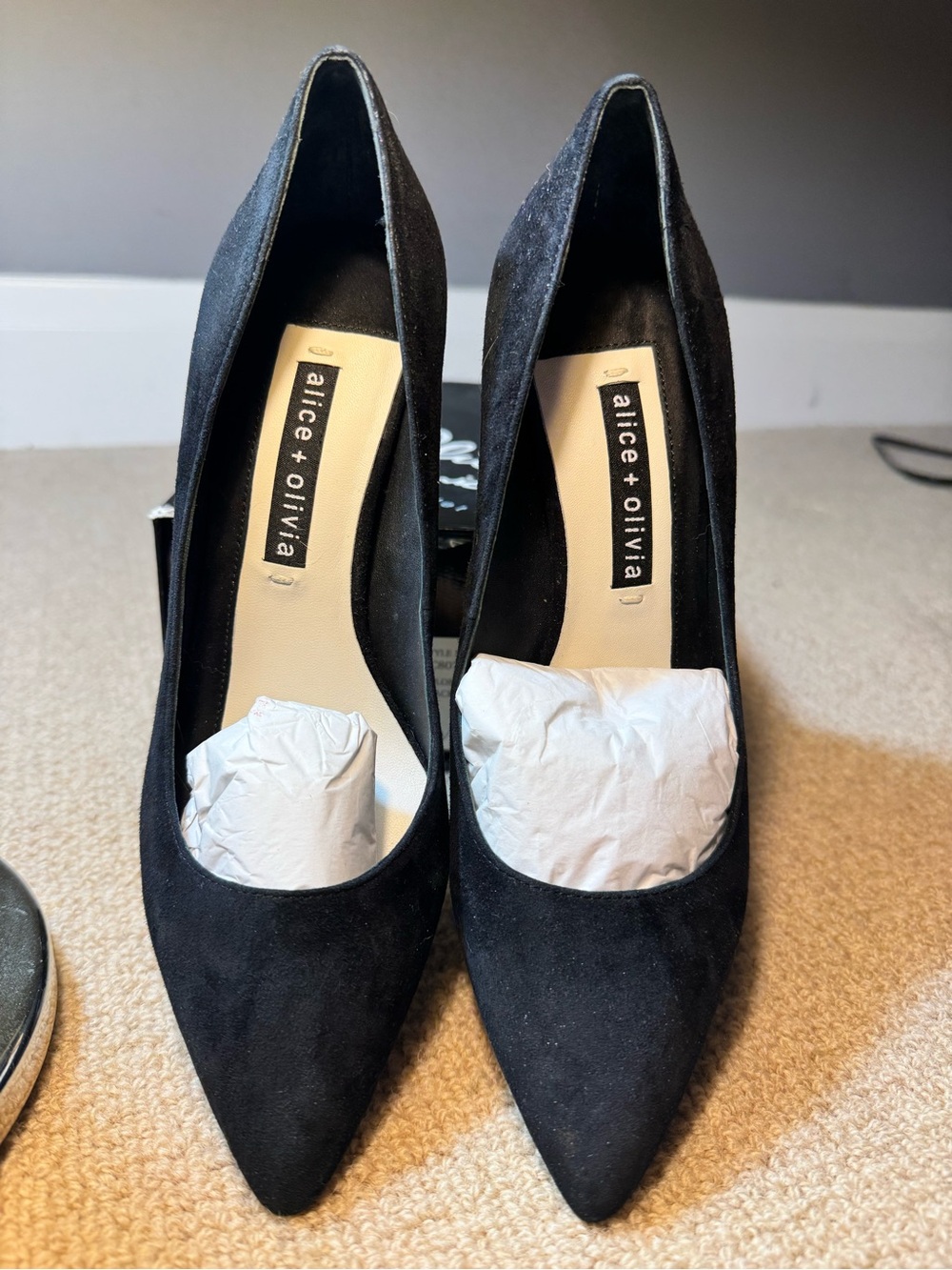 Alice and Olivia Black Suede Block Heel Pumps - Women's Dress Shoes size 8